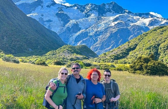 2 guests hiking aoraki mt cook national park KC26JAN26