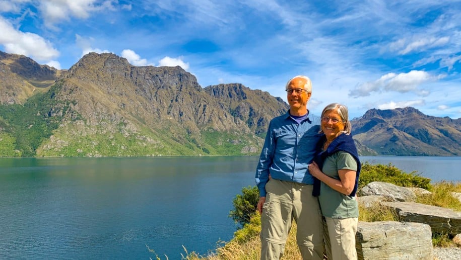 3. Happy guests couple Lake Whakatipu copy