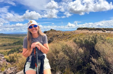 4 solo lady exploring tongario national park SN