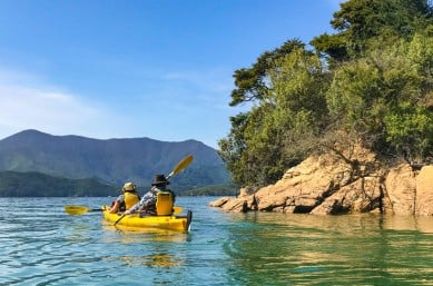 6 couple kayaking in queen charlotte sound mp