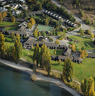 Edgewater Resort luxury lakeside accommodation Wanaka