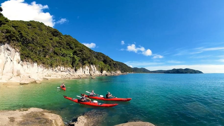 Kayak Abel Tasman best New Zealand adventure tour
