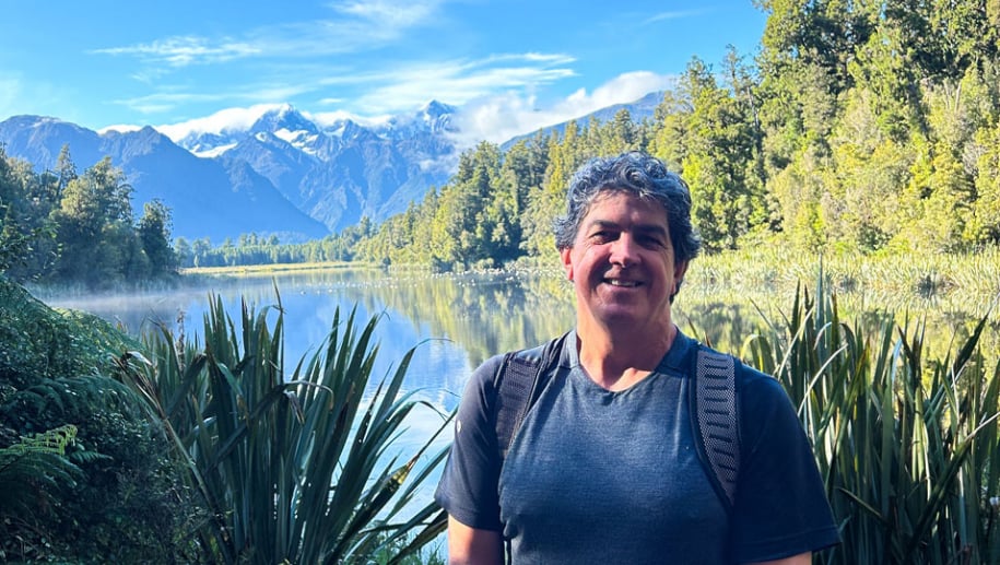 solo guest Lake Matheson