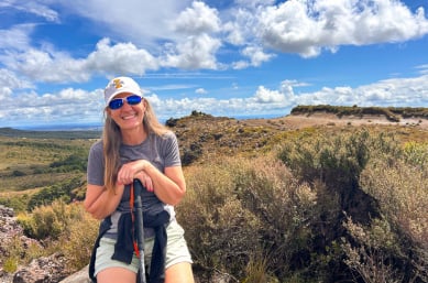 4 solo lady exploring tongario national park SN