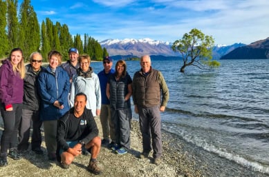 Large group guide chris lake wanaka