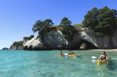 Travel New Zealand North Island with kayaking in Cathedral Cove