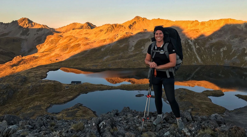 Guide hiking near Angelus Hut