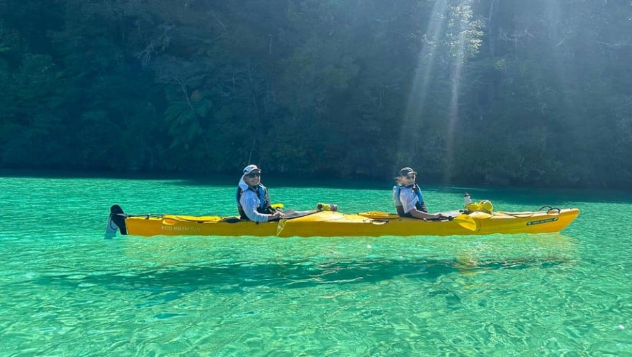 kayak Abel Tasman National Park best New Zealand adventure tour2