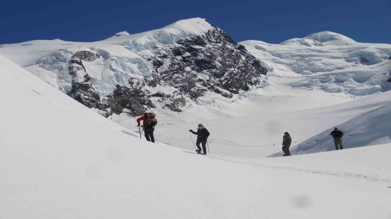 Tasman Glacier snowshoeing, different sorts of New Zealand hikes