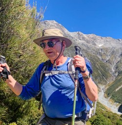 Hiking adventure in Mount Cook National Park 