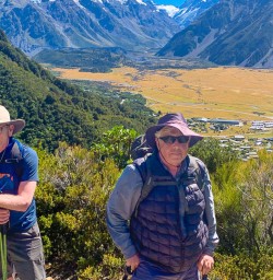 Hiking in Mount Cook National Park 