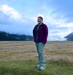 Hiking tours to Eglinton Valley 
