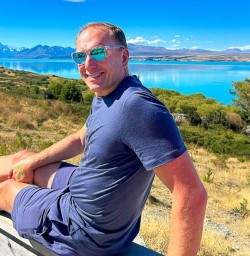 Lake Pukaki hiking and adventure tours 