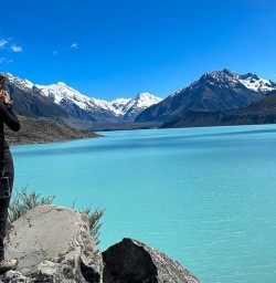 Lake Tasman New Zealand hiking tour 