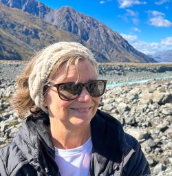 Lake Tasman hiking adventure 