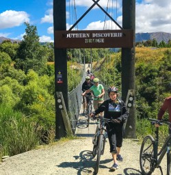 Cycling through Arrowtown2