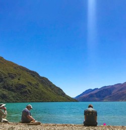 Lunch break at Lake Wakatipu