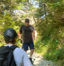 Routeburn adventure hiking tour