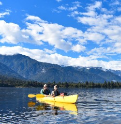 10 Lake Mapourika adventure kaykaing tours 