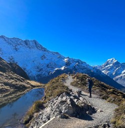 Sealy Tarns hiking tours 