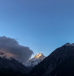 Sunset at Aoraki Mount Cook, Canterbury New Zealand