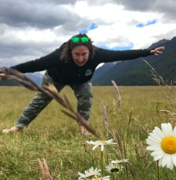 Guide in Eglinton Valley Fiordland
