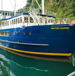 13 Milford Cruise boat Milford Mariner