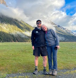 Scenic helicopter hike and jetboat in Mount Aspiring National Park
