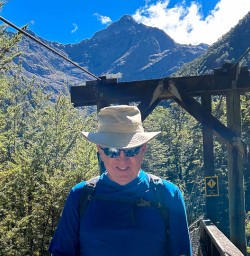 Small group tour on the Routeburn Track
