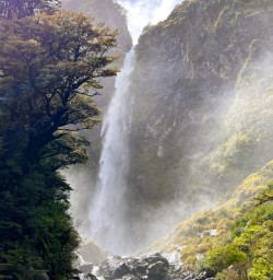 13. Devils Punchbowl falls