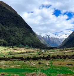 Mount Aspiring National park Adventure hiking
