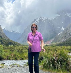 Adventure Milford Sound hike the Routeburn Track 25 December 2024 