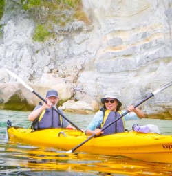 Cathedral Cove Explore Hot Water Beach