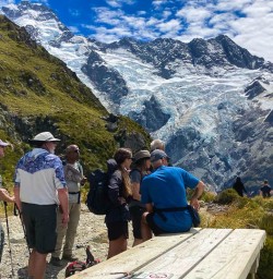 Sealy Tarns lookout in Mount Cook National Park 