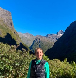 Walking tours in New Zealands Fiordland National Park