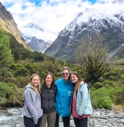 Group sightseeing at Monkey Creek