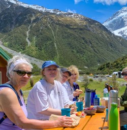 Lunch break Mount Cook National Park