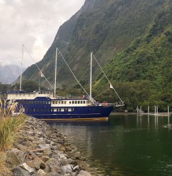 Milford mariner boat at Milford Sound, Fiordland New Zealand