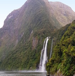 Stirling Falls at Milford Sound