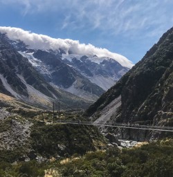 Swing bridge at Hooker Valley, Canterbury New Zealand