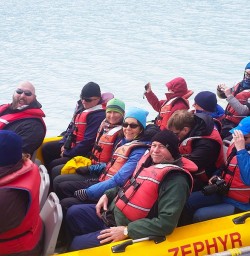 Exploring the Tasman Glacier lake