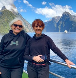 2. Happy guests on Milford Cruise 
