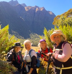 Group photo on Routeburn Track