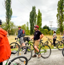 2. Guests biking to Gibbston Valley