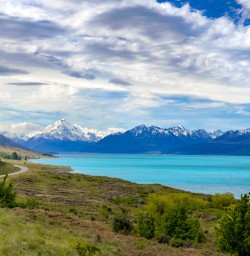 2. Lake Pukaki views to Mt Cook