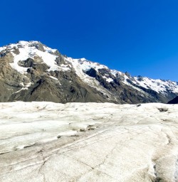 2.2 Glacier hiking Tasman Glacier