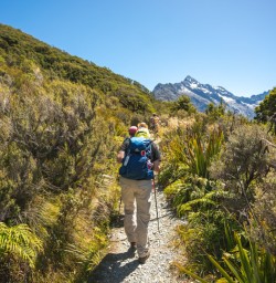 2.5 Guests making their way to Key Summit