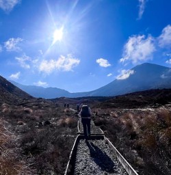 Explore the Tongariro Crossing2