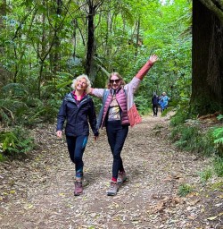 Maori Culture Geothermal Wonderland and Redwoods Hike 21 11 24 7