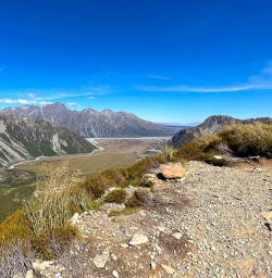 Mount Cook National Park Sealy Tarns hiking tours 